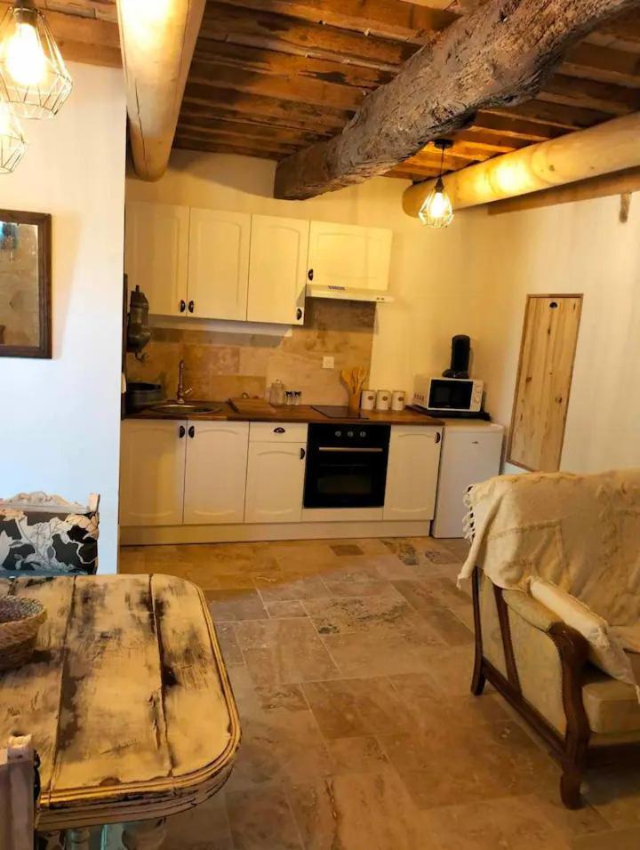 Ferienwohnung La Taniere Lagarde-Pareol Exterior foto