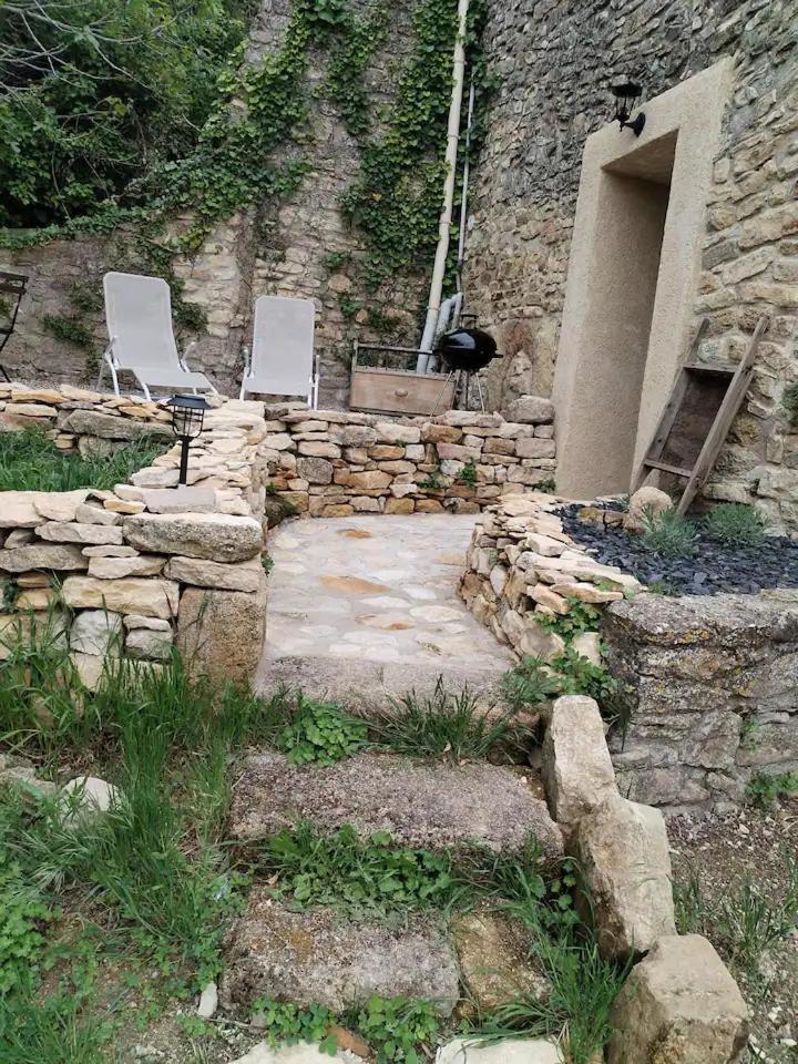 Ferienwohnung La Taniere Lagarde-Pareol Exterior foto