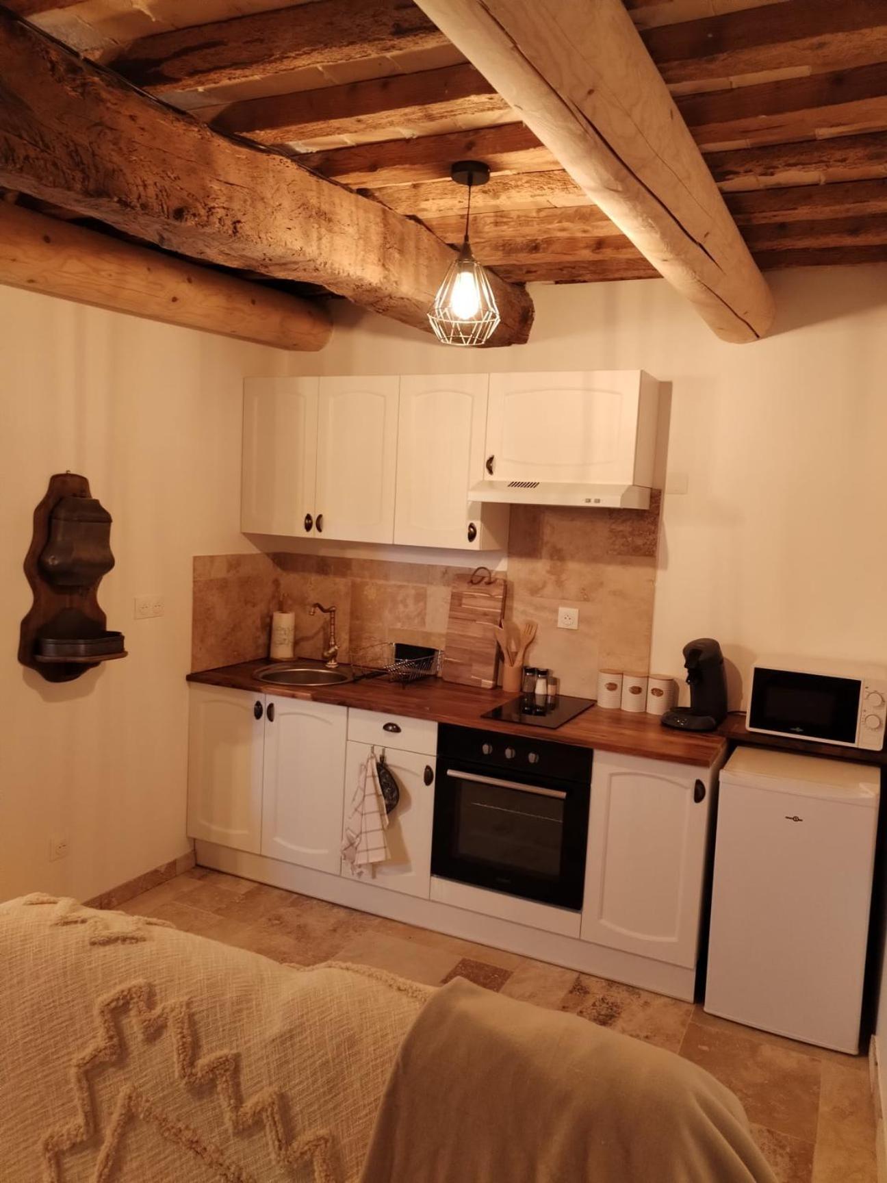 Ferienwohnung La Taniere Lagarde-Pareol Exterior foto