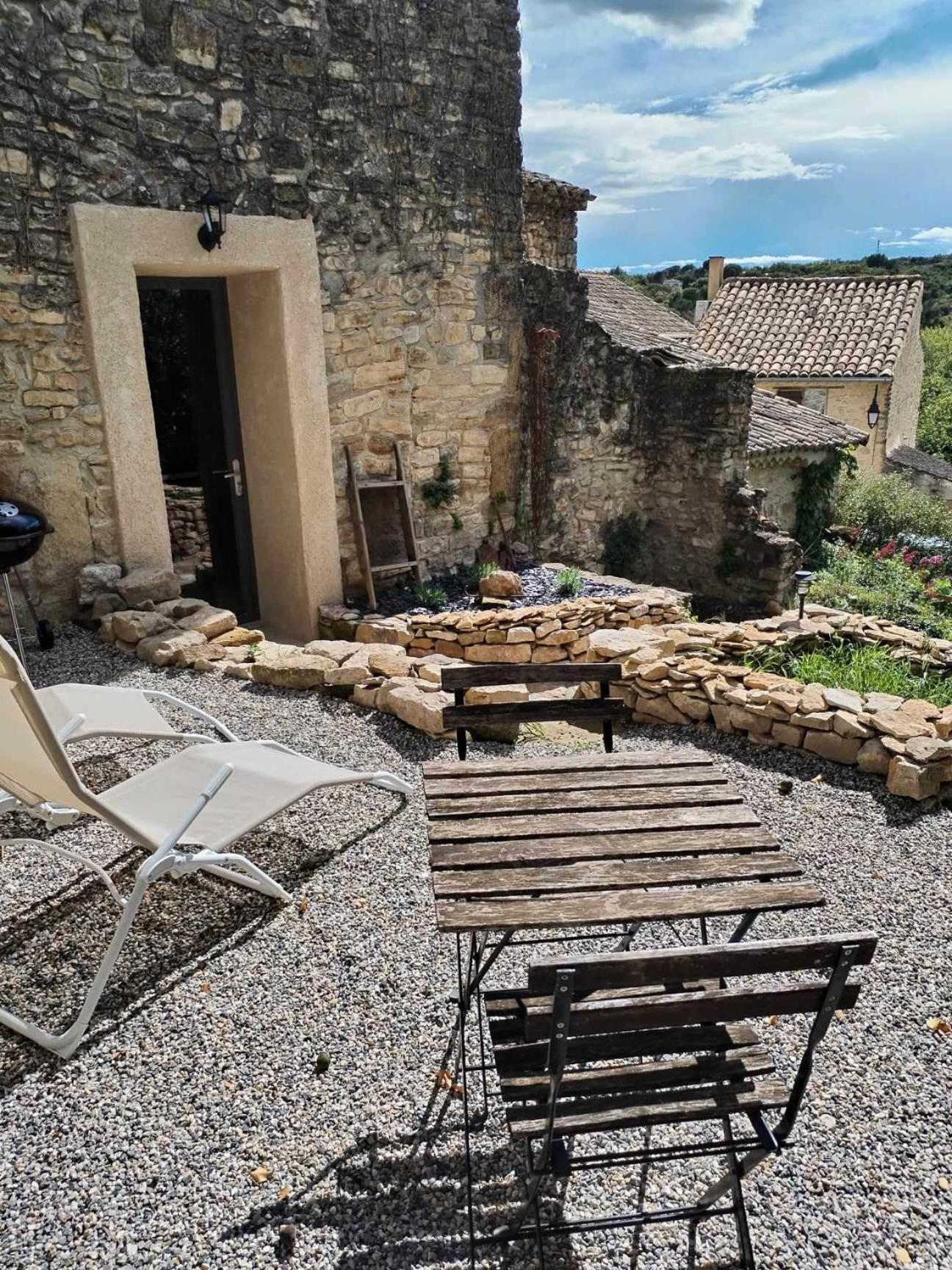 Ferienwohnung La Taniere Lagarde-Pareol Exterior foto